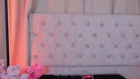 Snapshot of ashleyvalirya chatting on December 29, 10:01 am Ashley Lauren online show from December 29, 10:01 am