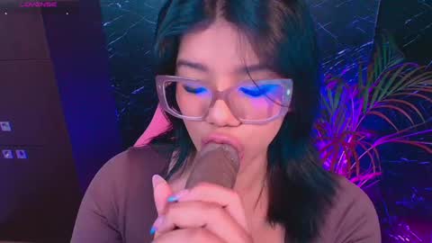 Snapshot of ashleyy18__ chatting on September 18, 10:28 am Ashleyy18 online show from September 18, 10:28 am