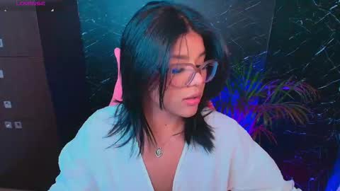 Snapshot of ashleyy18__ chatting on September 20, 11:39 pm Ashleyy18 online show from September 20, 11:39 pm