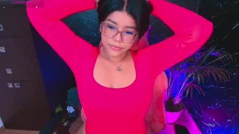 Snapshot of ashleyy18__ chatting on September 21, 1:02 pm Ashleyy18 online show from September 21, 1:02 pm