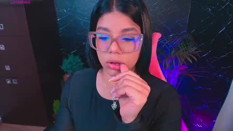 Snapshot of ashleyy18__ chatting on September 26, 11:09 pm Ashleyy18 online show from September 26, 11:09 pm