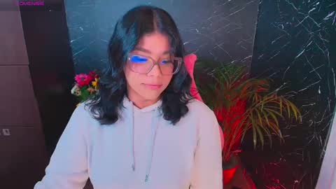 Snapshot of ashleyy18__ chatting on October 25, 2:08 am Ashleyy18 online show from October 25, 2:08 am