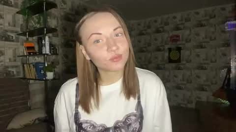 Lily online show from March 23, 5:39 pm