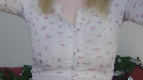 ashly_cherry online show from December 2, 11:15 am