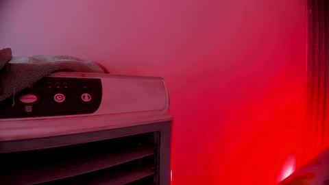 ashlybenison online show from December 22, 7:33 am