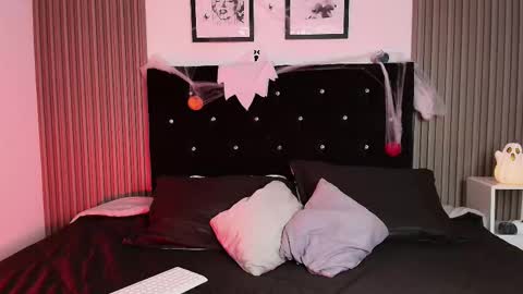 Snapshot of ashlycarteer chatting on October 27, 7:07 pm online show from October 27, 7:07 pm