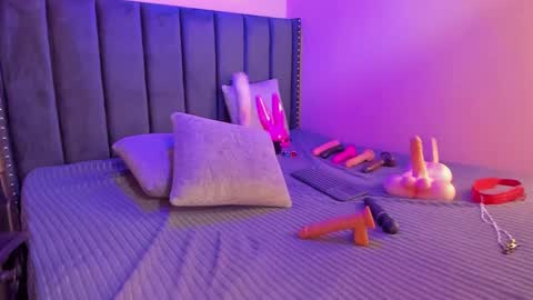 ashlye_miller_ online show from January 8, 6:41 am