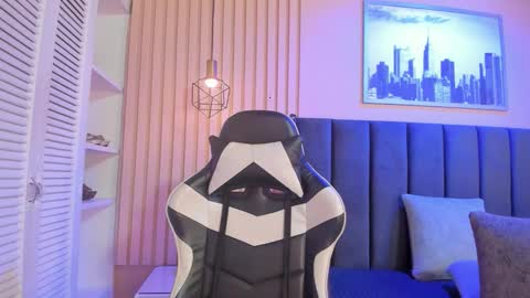 ashlye_miller_ online show from November 21, 4:00 am