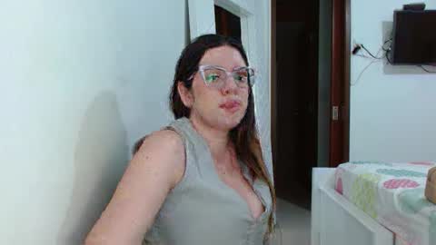 AshlyMoon online show from May 15, 11:56 pm