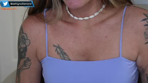 Snapshot of ashlyndiamond chatting on February 2, 10:17 pm Ashlyndiamond online show from February 2, 10:17 pm