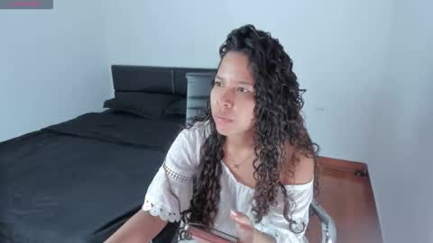 ashlyviper77 online show from November 27, 12:13 am