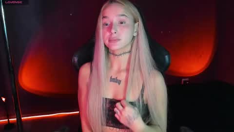 Mila online show from September 25, 5:22 am