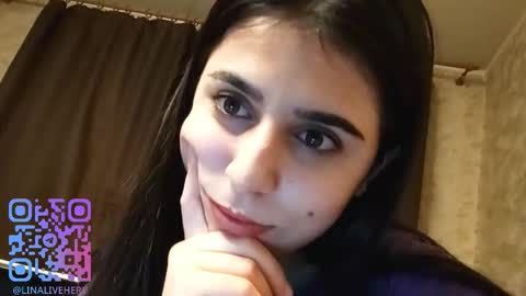 Snapshot of ashtonvisnosky chatting on October 29, 1:35 pm Lina online show from October 29, 1:35 pm