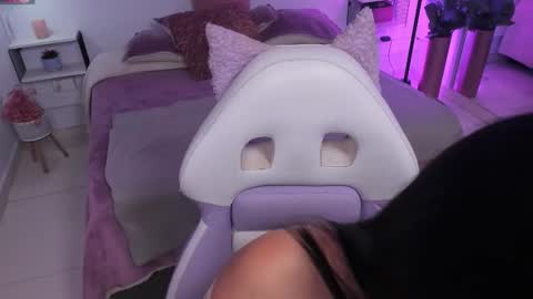 MyaFontaine online show from January 6, 4:05 am