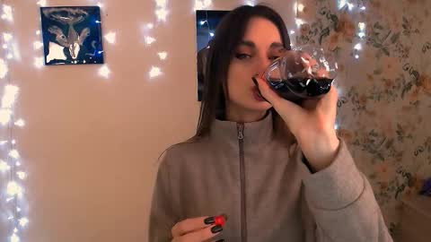 asia_n_ online show from December 3, 6:32 am