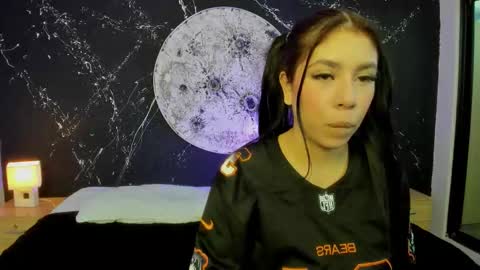 Asia and Zoe online show from September 9, 12:26 pm