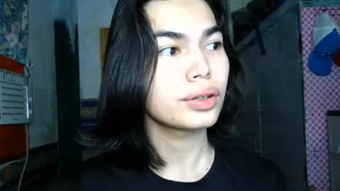 Snapshot of asian_babyboi chatting on July 22, 4:32 pm asian_babyboi online show from July 22, 4:32 pm