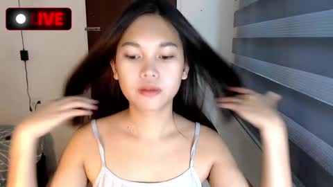 Snapshot of asian_cecilyxx chatting on January 15, 1:34 am Cecily online show from January 15, 1:34 am