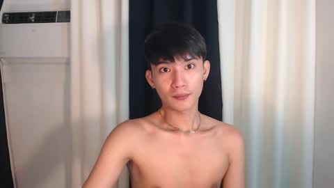 Snapshot of asian_cutiebaexx chatting on October 26, 5:13 am Pat online show from October 26, 5:13 am