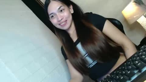 Snapshot of asian_kati chatting on October 20, 4:40 pm theakati online show from October 20, 4:40 pm