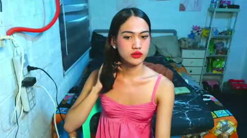 Snapshot of asian_loraine chatting on June 24, 5:17 am LOVELY LORAINE online show from June 24, 5:17 am