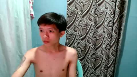Snapshot of asian_macky chatting on June 1, 10:06 am asian_macky online show from June 1, 10:06 am