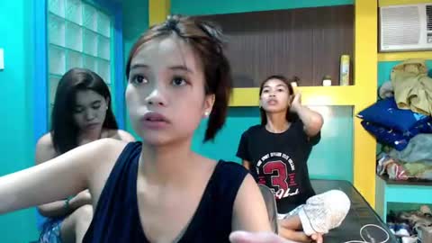 Snapshot of asian_slade chatting on July 10, 3:47 pm asian_slade online show from July 10, 3:47 pm