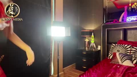 Snapshot of asian_squirt69 chatting on February 9, 8:44 am BUNNY WILDER online show from February 9, 8:44 am