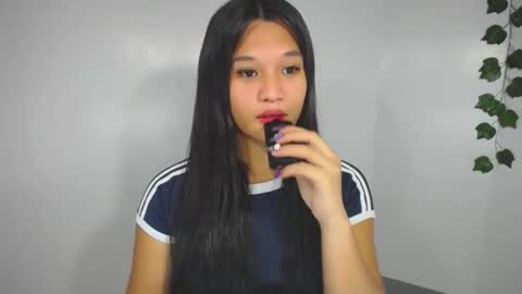 Yan online show from February 7, 4:33 pm