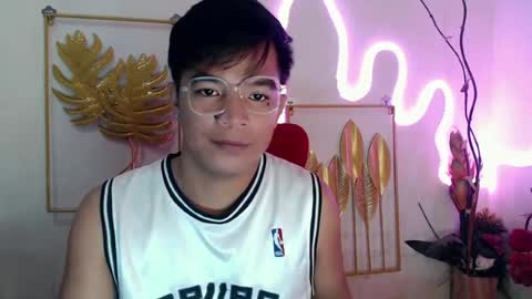 Snapshot of asianash18 chatting on June 29, 9:59 am ASH online show from June 29, 9:59 am
