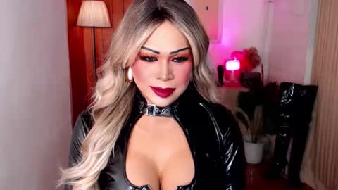 Snapshot of asianassetxxx chatting on October 1, 8:42 am nicole online show from October 1, 8:42 am