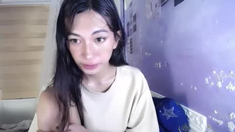 Snapshot of asianbarbie05 chatting on May 6, 7:19 pm SOFIA online show from May 6, 7:19 pm