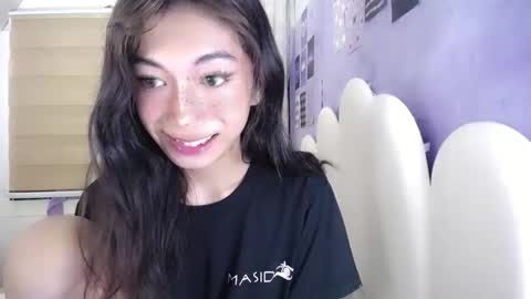 Snapshot of asianbarbie05 chatting on May 11, 10:32 am SOFIA online show from May 11, 10:32 am