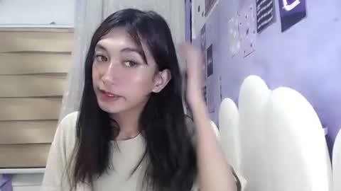 Snapshot of asianbarbie05 chatting on May 18, 5:41 pm SOFIA online show from May 18, 5:41 pm