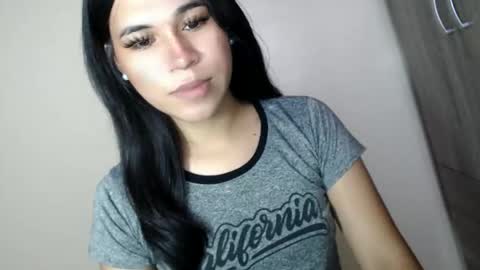 asianblk_barbiedoll online show from April 14, 2:17 am