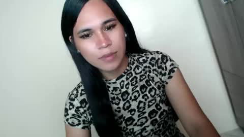 asianblk_barbiedoll online show from April 23, 10:56 pm