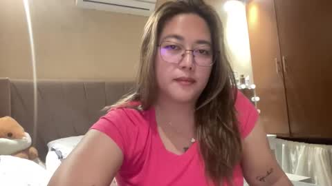 Curvy online show from March 15, 12:00 pm