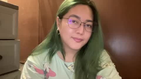Curvy online show from June 13, 3:32 pm