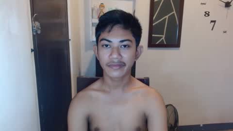 Snapshot of asiancockhero22 chatting on December 3, 11:57 pm HERO online show from December 3, 11:57 pm