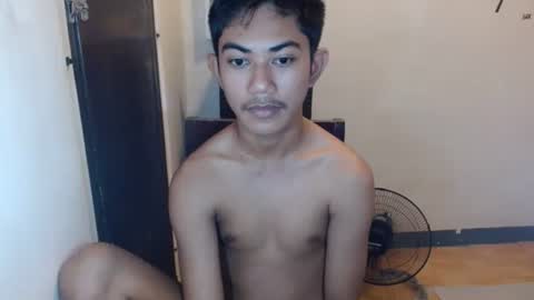 Snapshot of asiancockhero22 chatting on December 5, 6:21 am HERO online show from December 5, 6:21 am