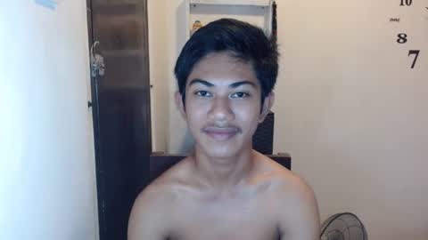 Snapshot of asiancockhero22 chatting on January 5, 1:36 pm HERO online show from January 5, 1:36 pm