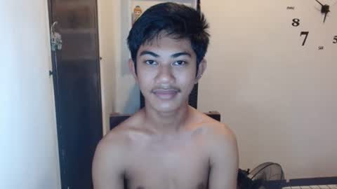 Snapshot of asiancockhero22 chatting on January 5, 10:50 pm HERO online show from January 5, 10:50 pm