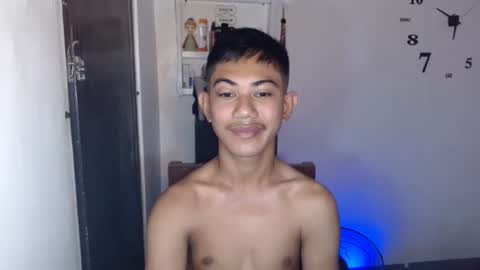 Snapshot of asiancockhero22 chatting on January 18, 12:57 am HERO online show from January 18, 12:57 am