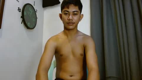 Snapshot of asiancockhero22 chatting on November 6, 2:01 am HERO online show from November 6, 2:01 am