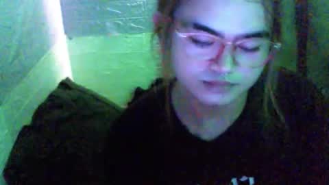 asiancum_jus online show from April 22, 12:35 am