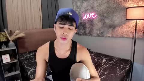 asiancum_peter online show from September 26, 11:25 am