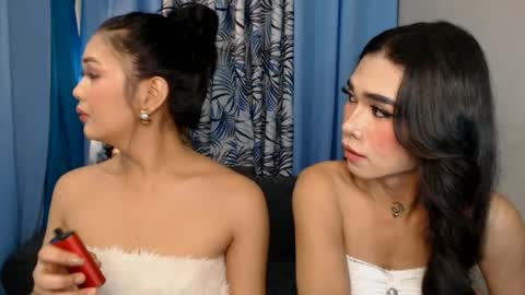 Snapshot of asiancumlove4uxxx chatting on July 11, 5:37 pm asiancumlove4uxxx online show from July 11, 5:37 pm