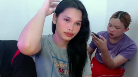   online show from February 9, 8:44 am