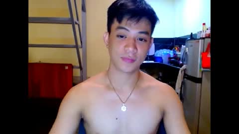 asiandreamboyx online show from April 22, 2:14 am
