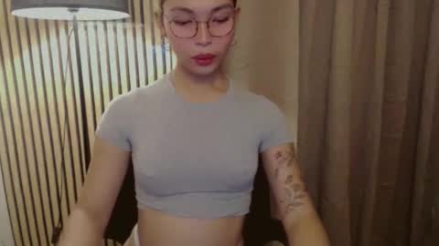Snapshot of asianhottiesttamira chatting on October 9, 4:43 am HI IM TAMIRA LOOKING FOR SERIOUS RELATIONSHIP online show from October 9, 4:43 am